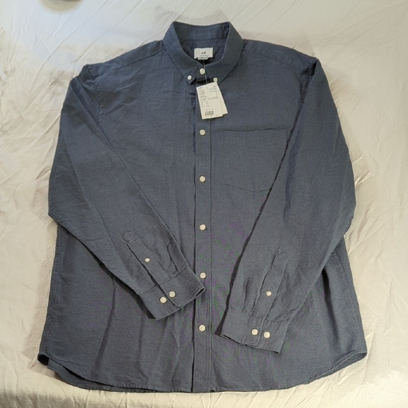 NEW H&M Blue Casual Button Down Shirt with Long Sleeves - Picture 1 of 11